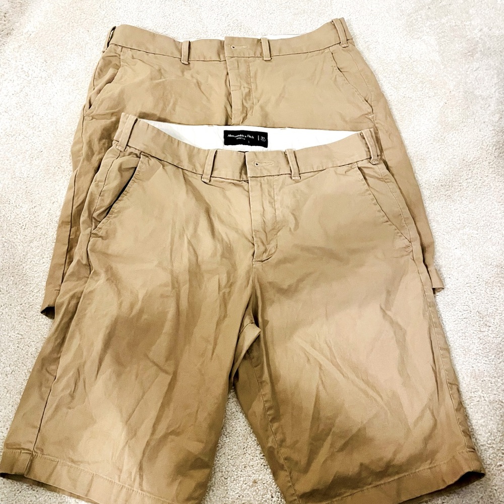 Abercrombite & Fitch Mens Kahki Shorts